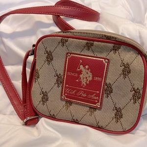US Polo Assn Crossbody handbag Red.     S111
